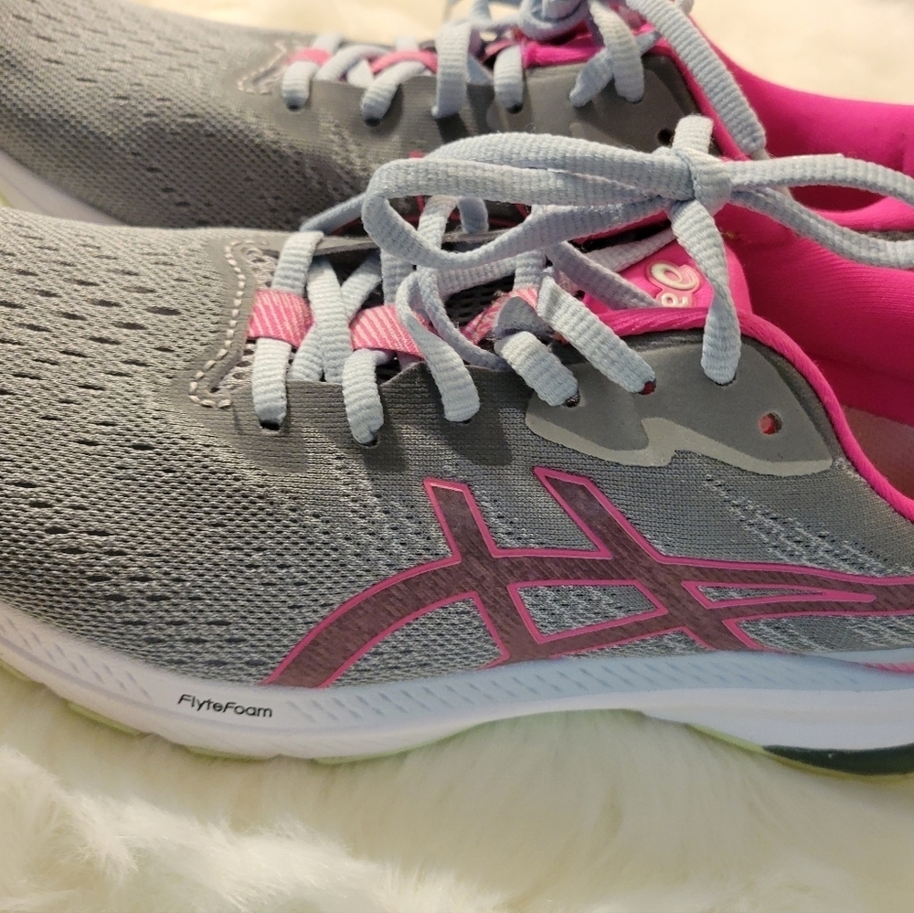 ASICS Women's Gray and Pink Running Shoes - Picture 7 of 11